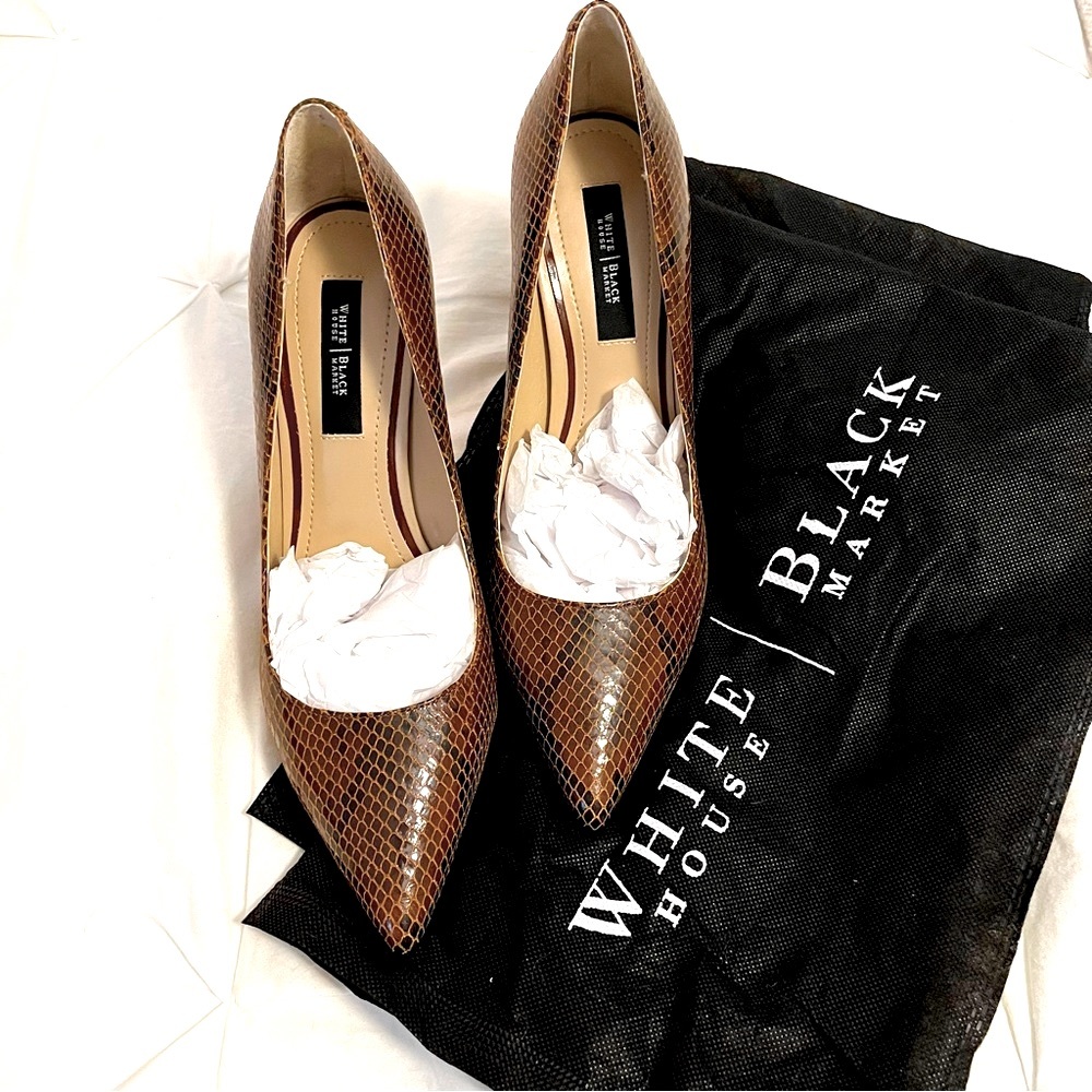 WHITE HOUSE BLACK MARKET OLIVIA PUMPS